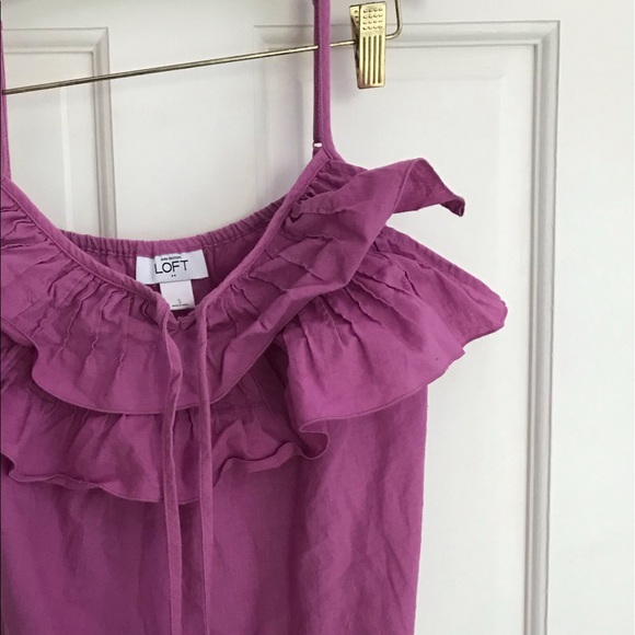 ✻LOFT Top ✻ - Picture 2 of 2